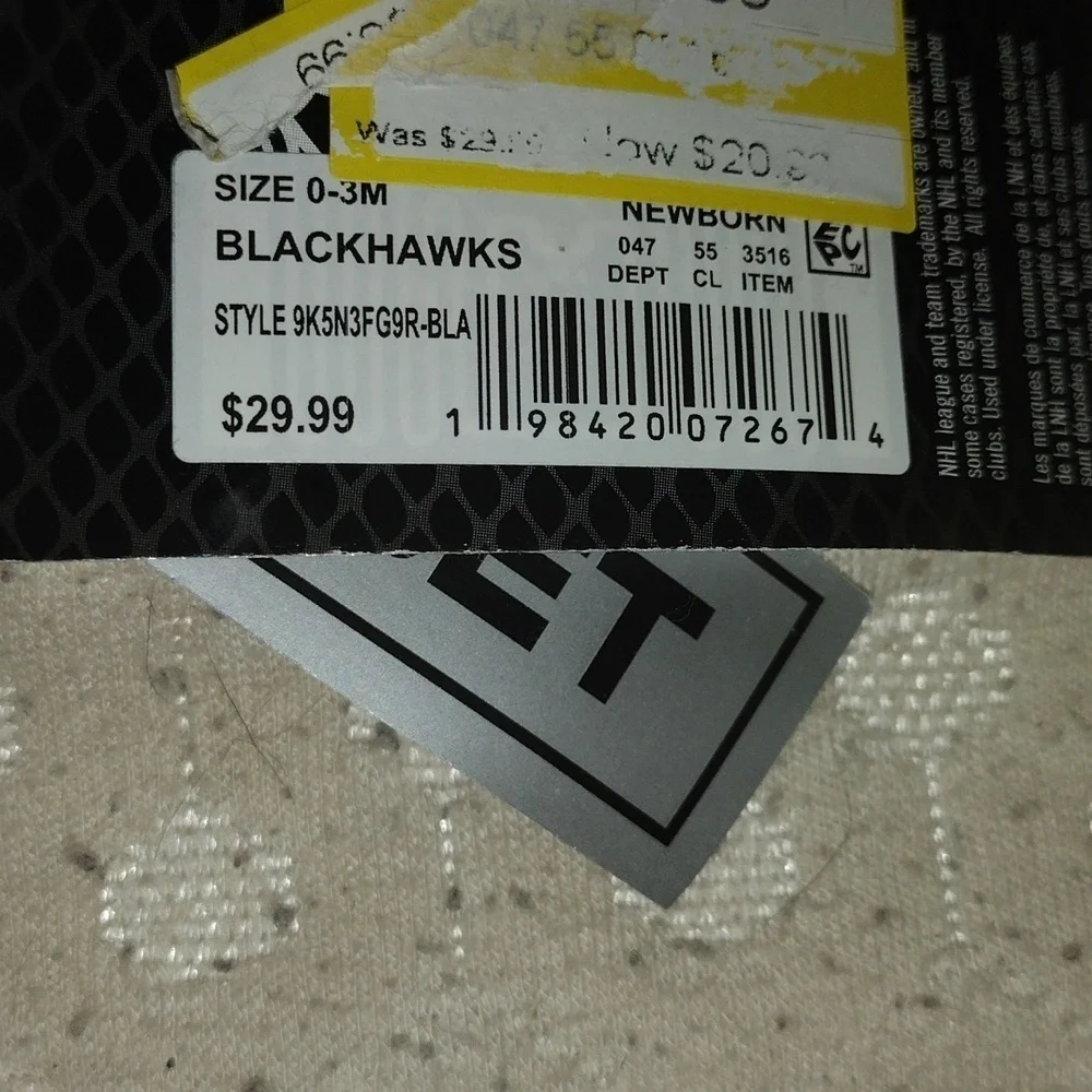 Blackhawks Baby Onesie Set - Red, Black, White (0/3 Months) NWT